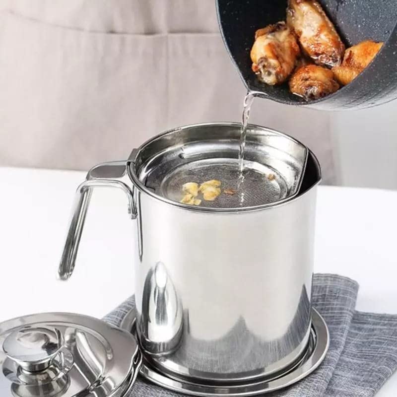 Stainless steel Oil Pot 1.7 Litre, Stainless Steel Oil and Ghee Air Tight Container, 1700 ml Oil Pot Container for Kitchen Storage, Steel Ghee Can